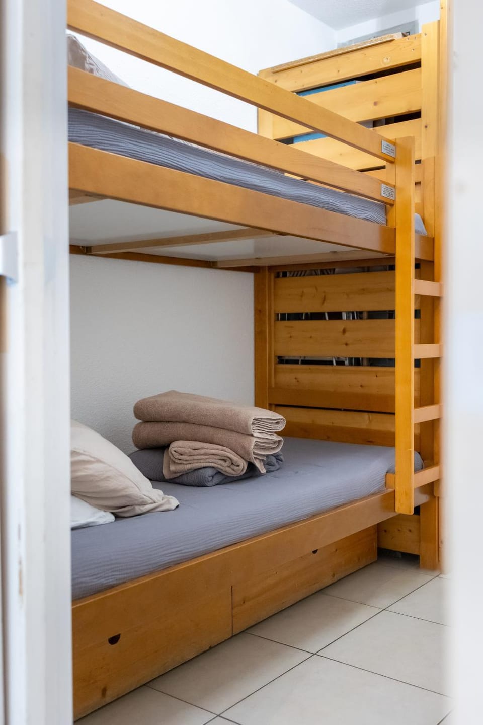 bunk bed
