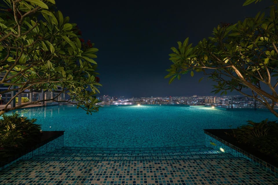 Night, Swimming pool