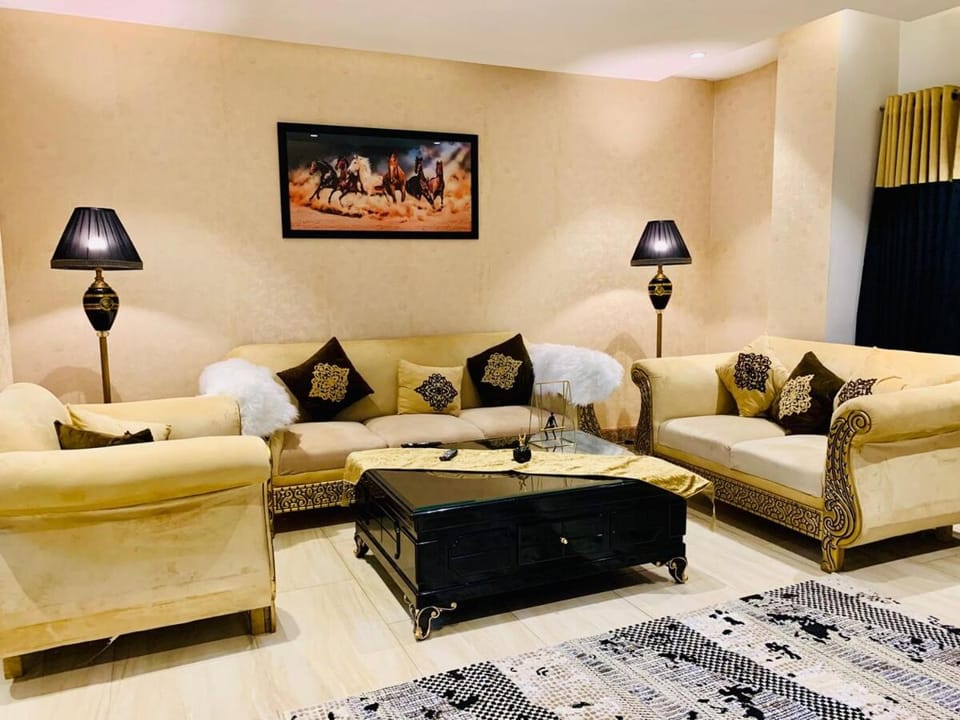 Royal by 2ndHome Apartment in Islamabad Capital Territory