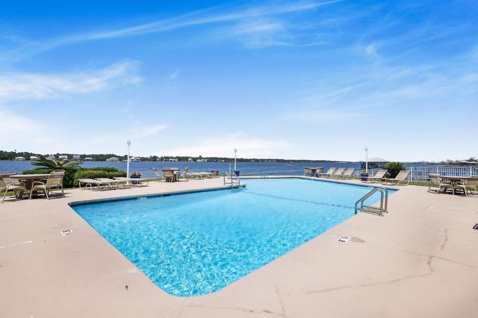 Compass Point 201 Pet-friendly for fee Boat ramp House in West Beach