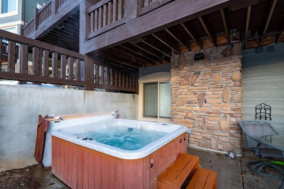 Hot Tub, Balcony/Terrace