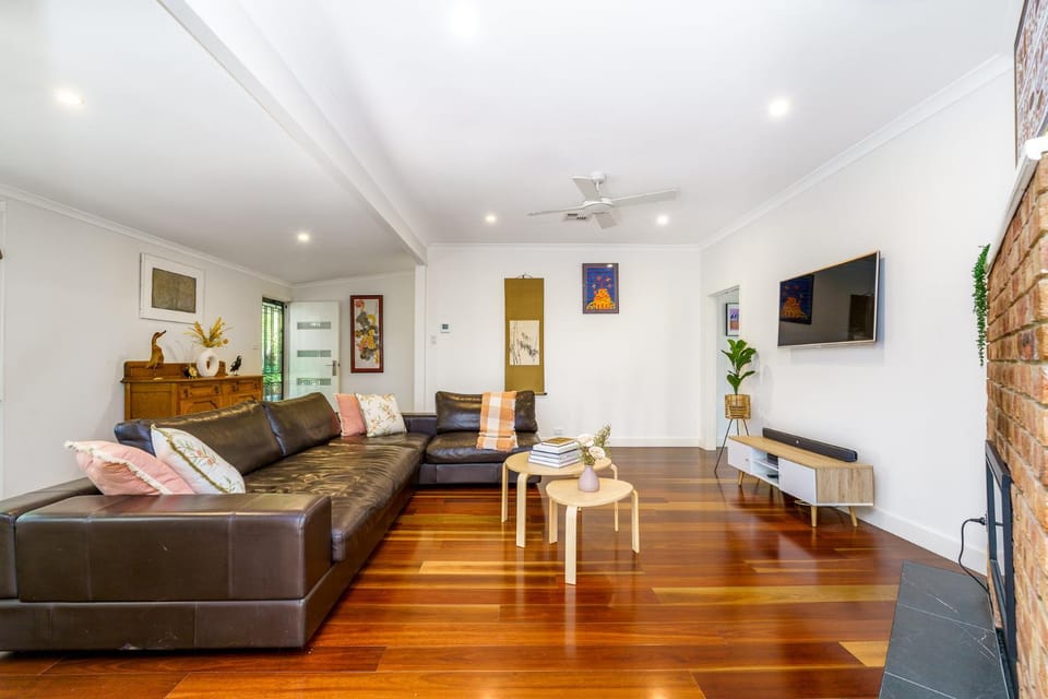 Garden Precinct 3BR, Walking distance to Airport - Hosted by Canstay House in Canberra