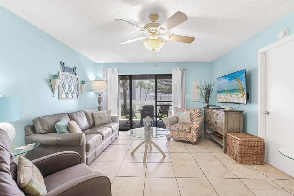 Seaside Beach 2102- Beachside Ground floor House in Orange Beach
