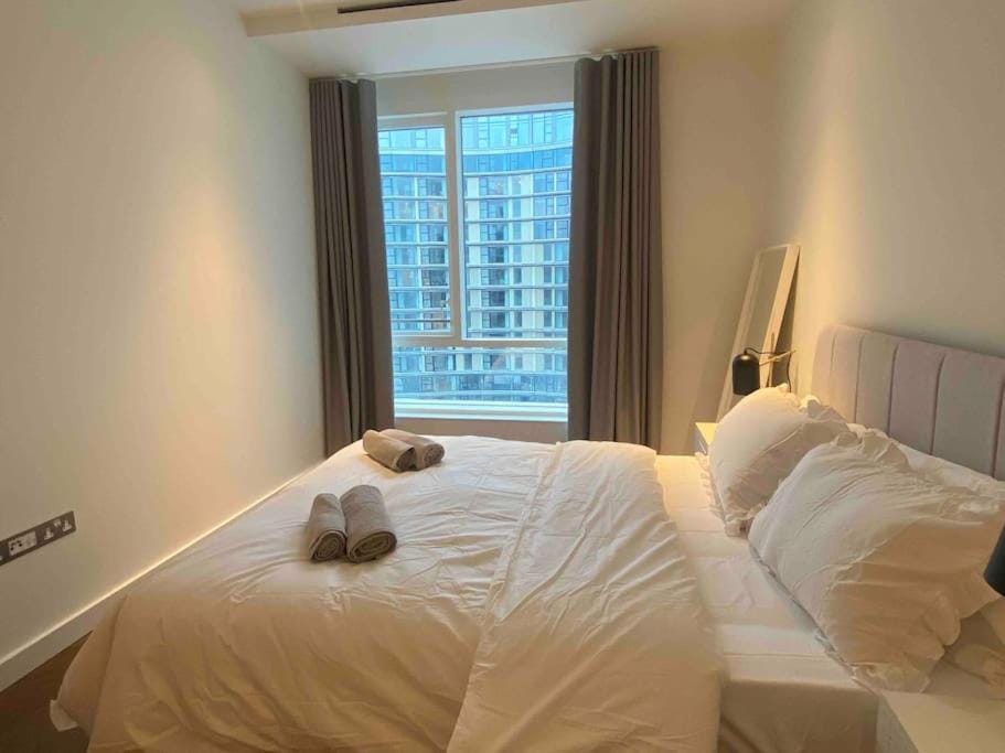 Landmark Entire 2BD Flat Prime Zone1 River Apartment in London