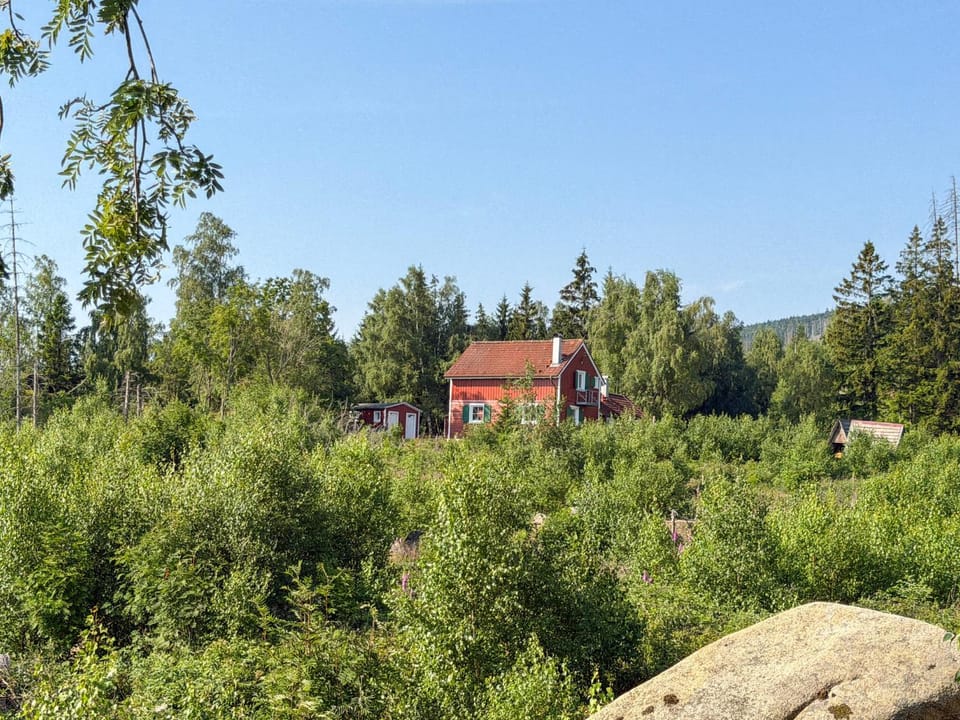 Property building, Natural landscape, Garden view