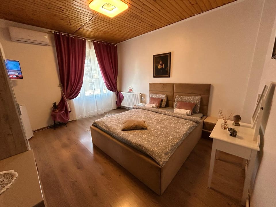 Panoramic terace Victory boutique Apartment in Bucharest