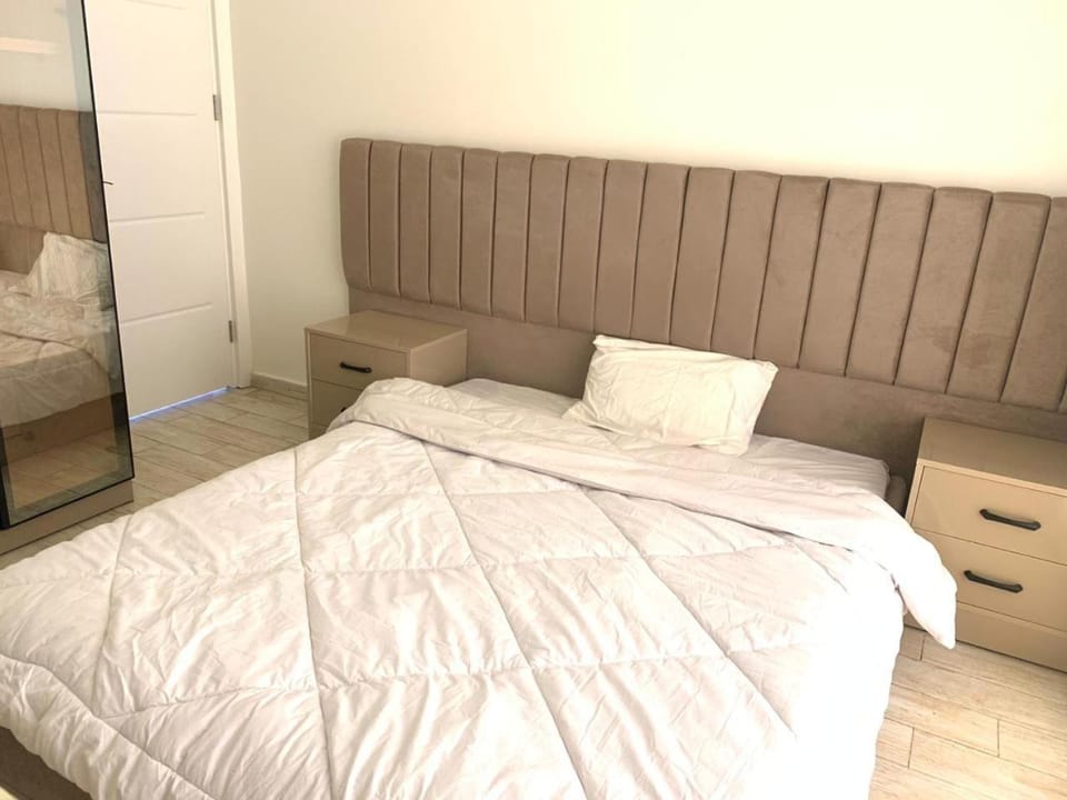Studio inside Casa Beverly Hills Compound رقم الهاتف صفر صفر اتنين صفر واحد واحد صفر اتنين اربعه ثلاثه صفر 222 Apartment in Egypt