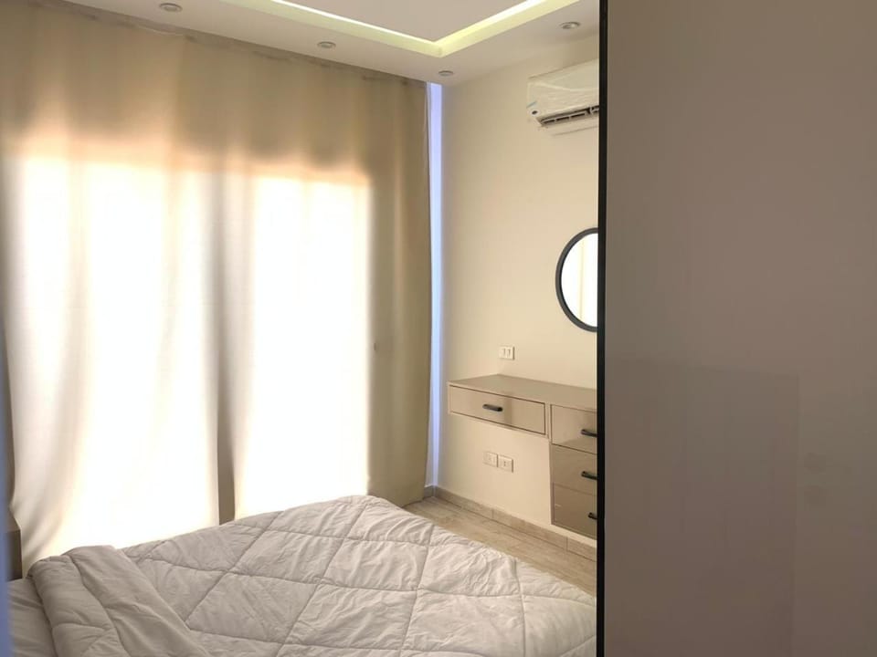 Studio inside Casa Beverly Hills Compound رقم الهاتف صفر صفر اتنين صفر واحد واحد صفر اتنين اربعه ثلاثه صفر 222 Apartment in Egypt
