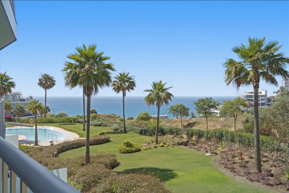 Happy Travel South Beach 5-2B Apartment in Fuengirola