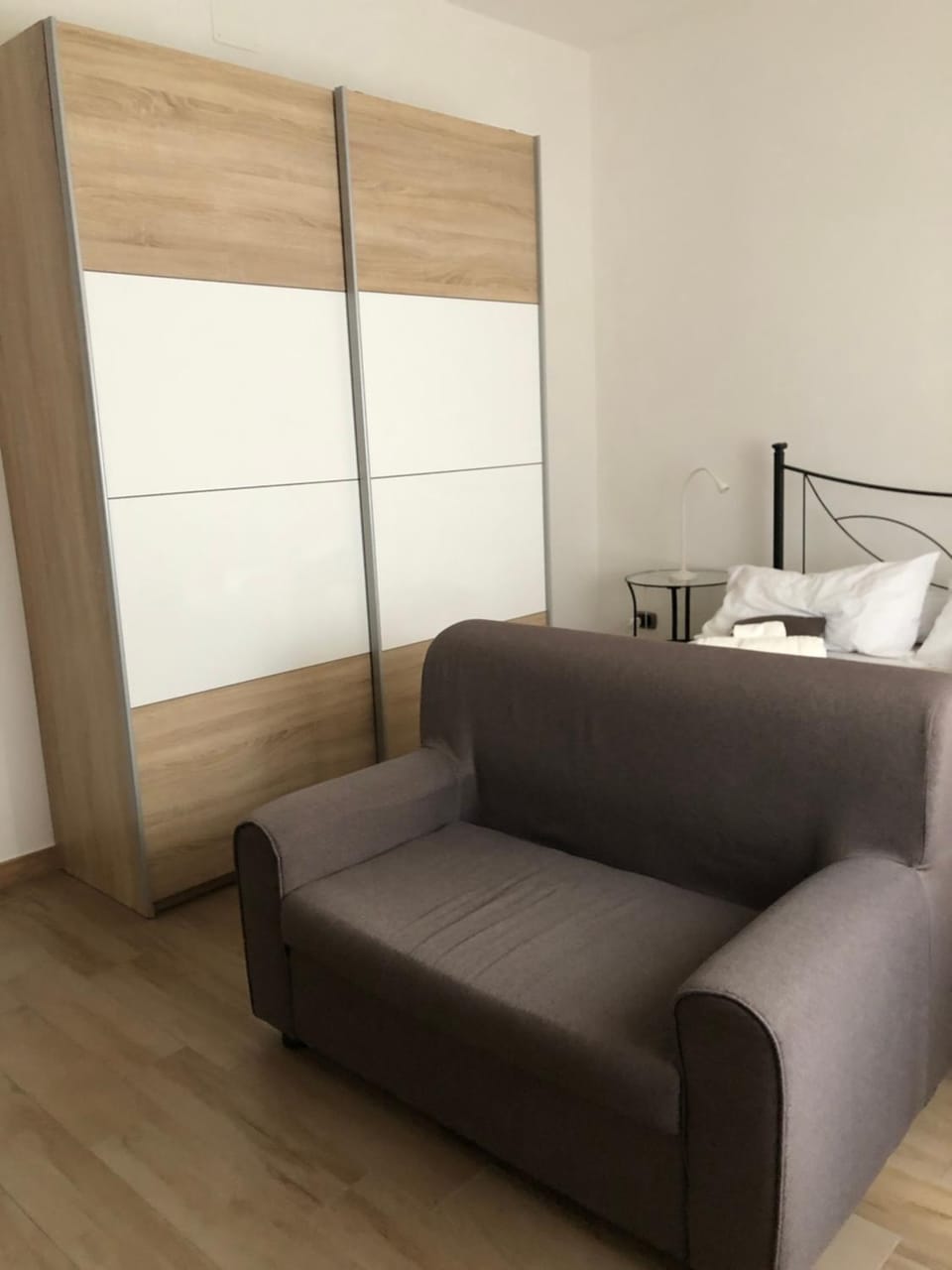 Seating area, Bedroom