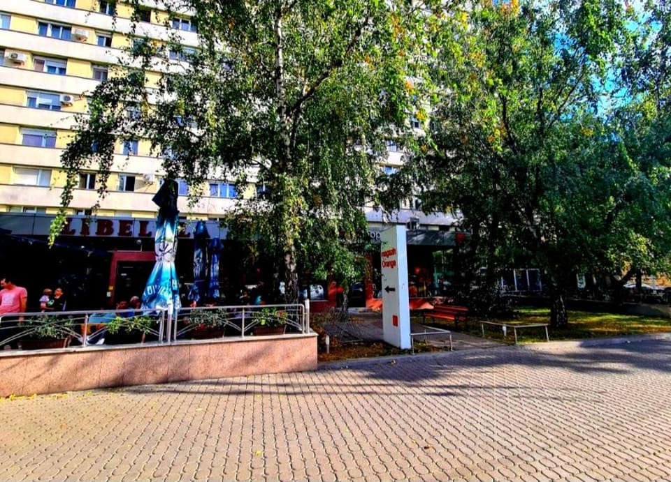 Property building, Location