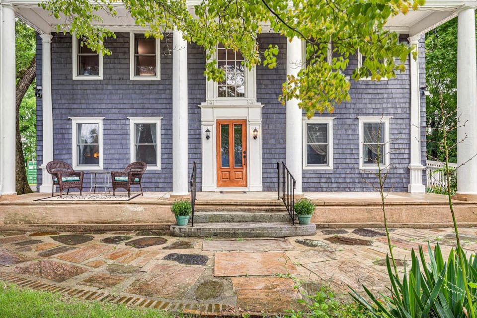Quintessential New England Home w/ Patio & Grill! House in Rhode Island
