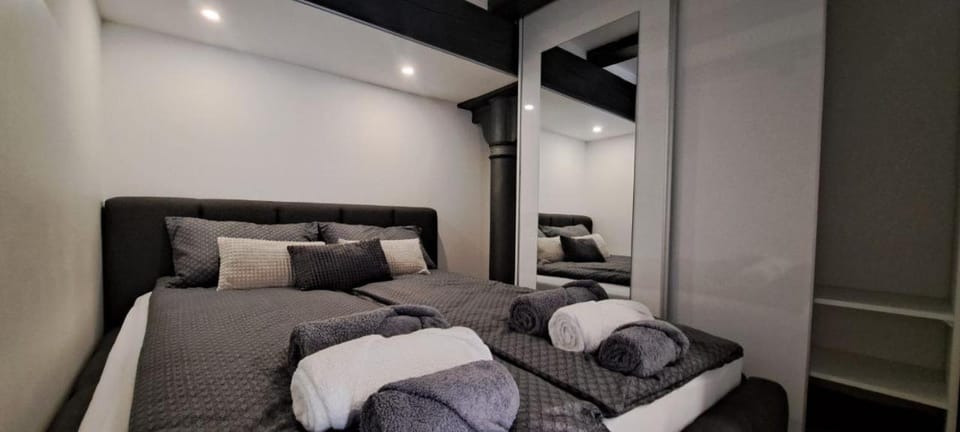 Ljubljana Nest- centre, free parking- renovated August 2024 Apartment in Ljubljana