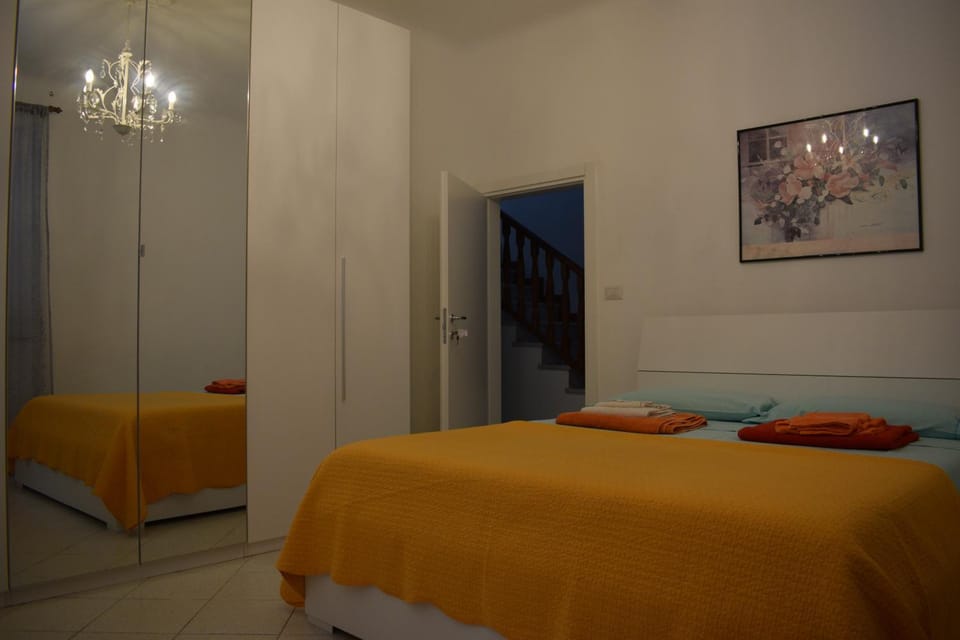 Domus Rosea Bed and Breakfast in Marche