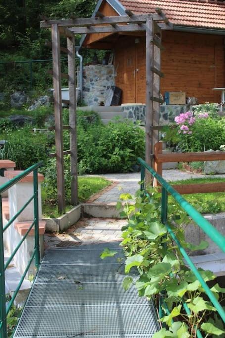 BBQ facilities, Sauna, Balcony/Terrace, Garden view