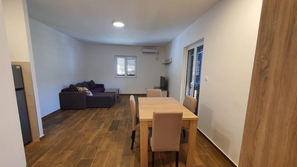Apartman near Porto Novi Djenovici Apartment in Kotor Municipality