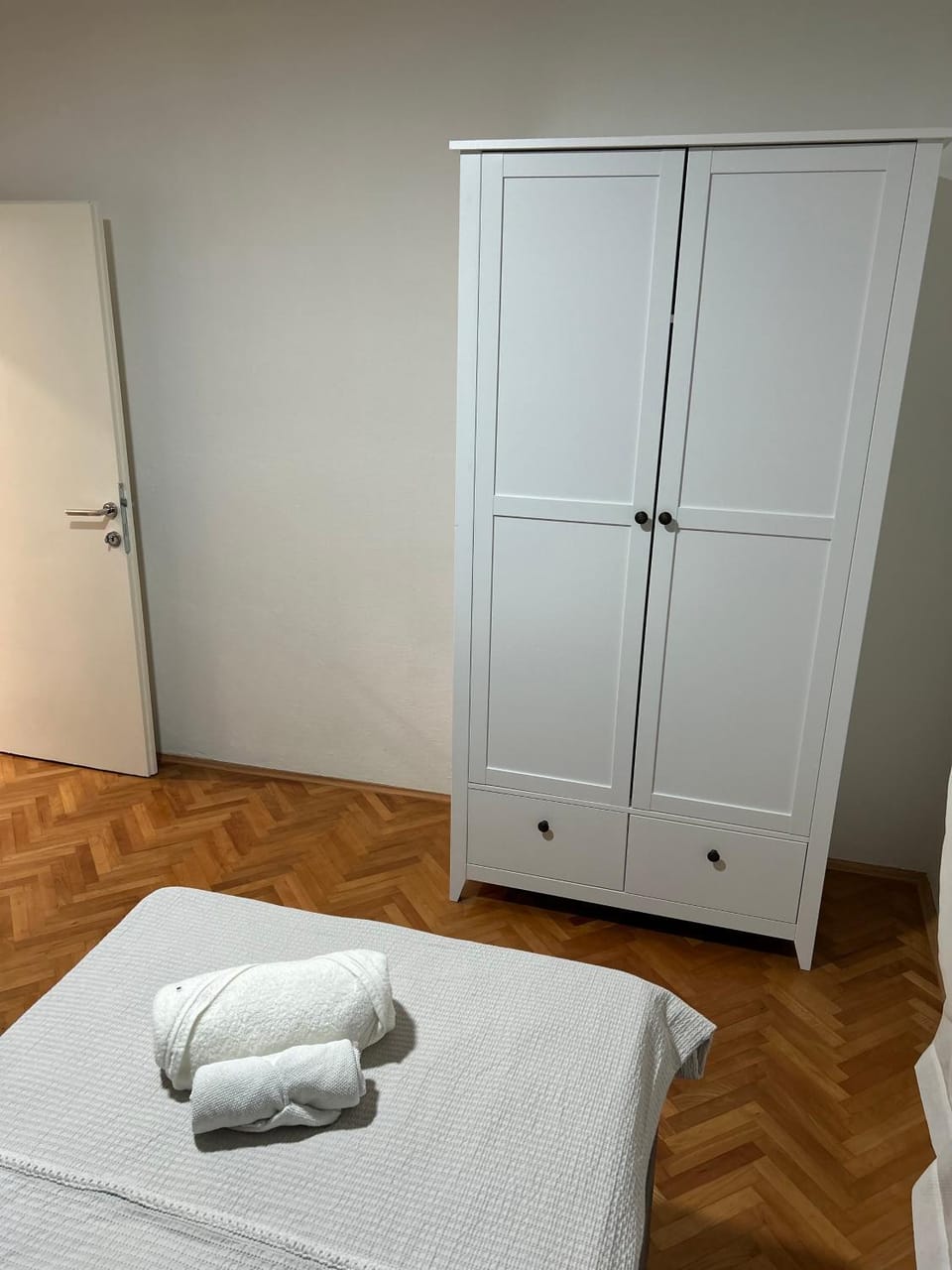 Bedroom, wardrobe