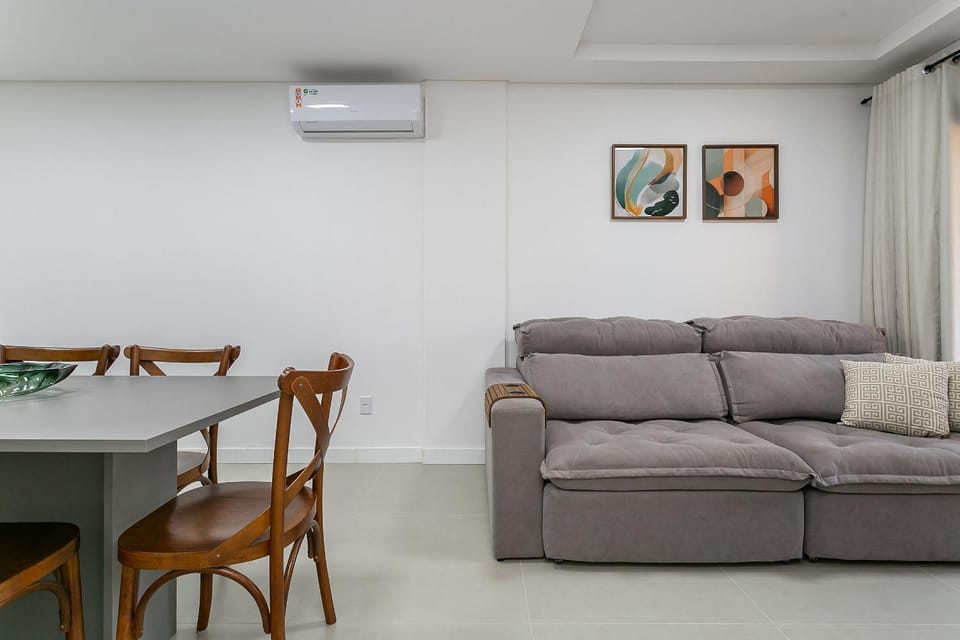 Living room, air conditioner