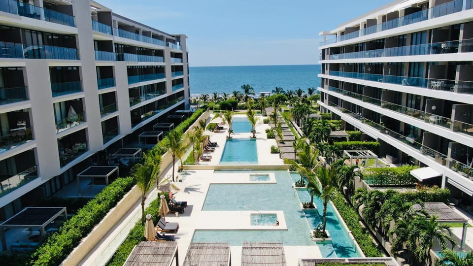 Sea view, Swimming pool