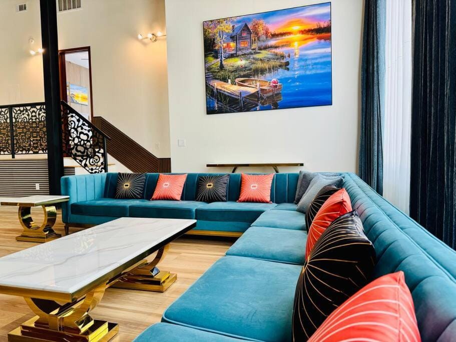 Living room, Seating area