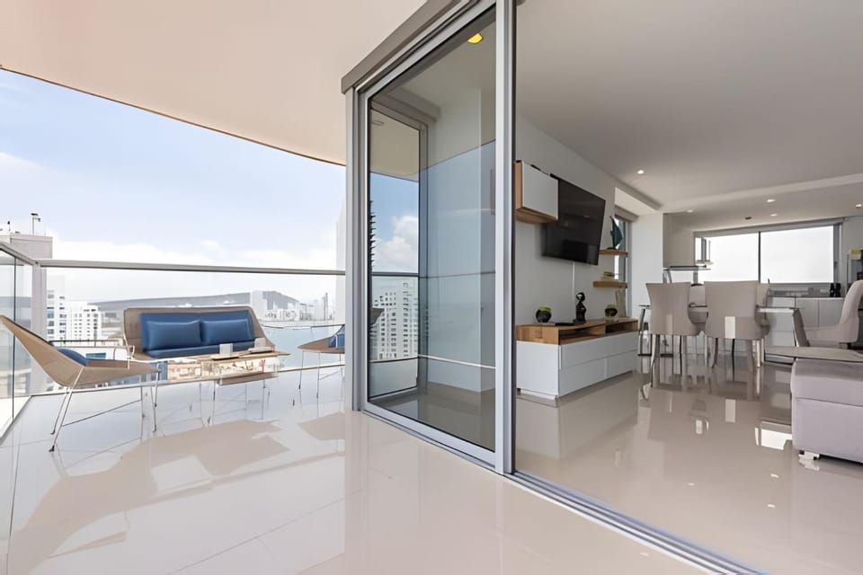 Bird's eye view, Sea view
