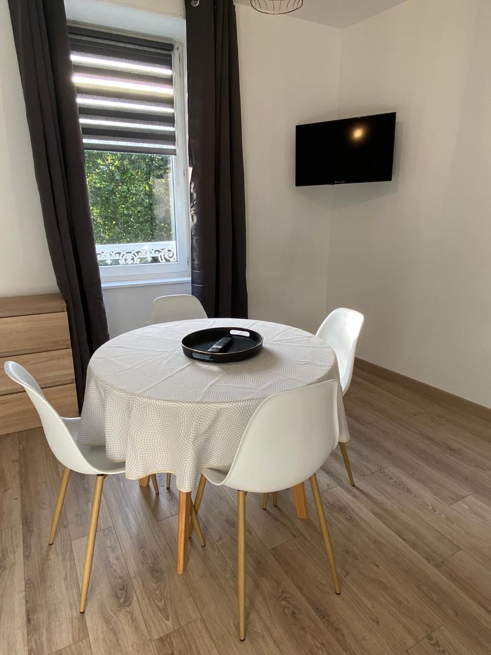 TV and multimedia, Dining area