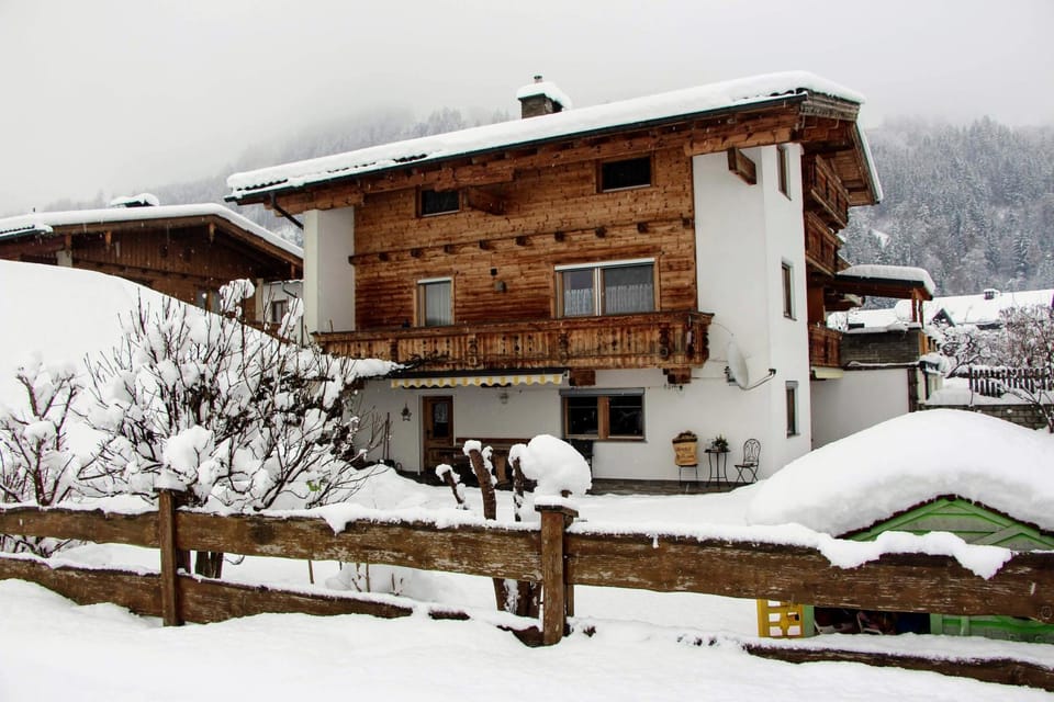 Property building, Winter