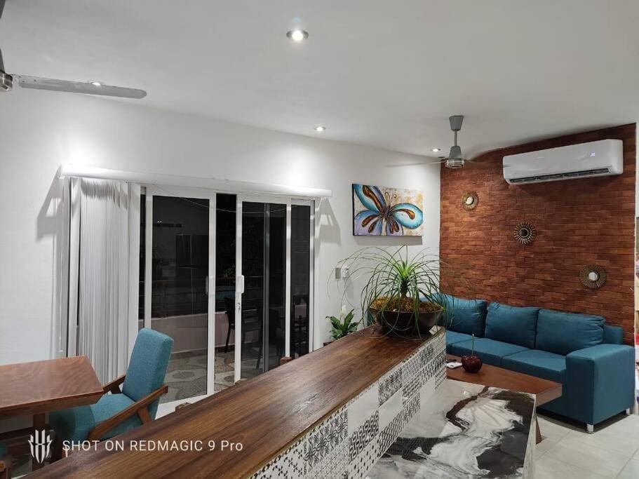 Living room, air conditioner