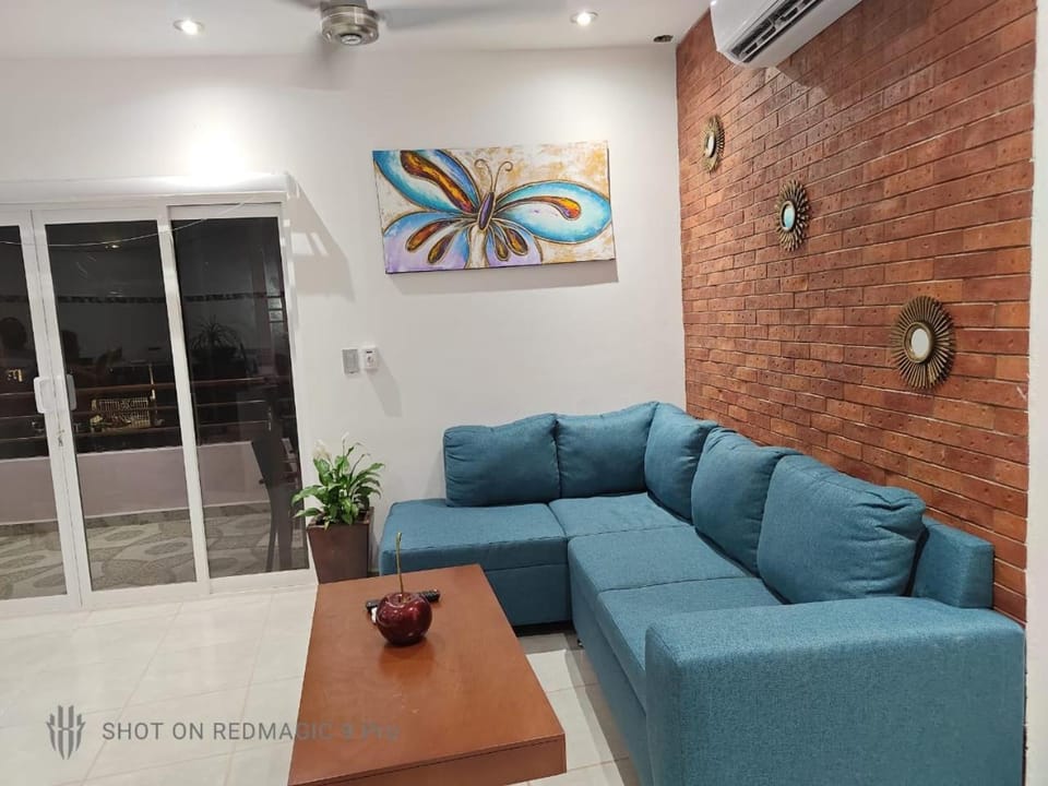 Living room, air conditioner