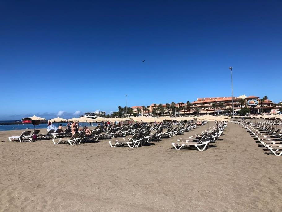 Day, Natural landscape, Beach, sunbed