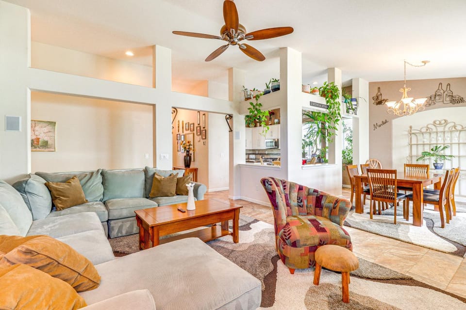 Game Room and Fireplace Reno Home 5 Mi to Dtwn! House in Reno