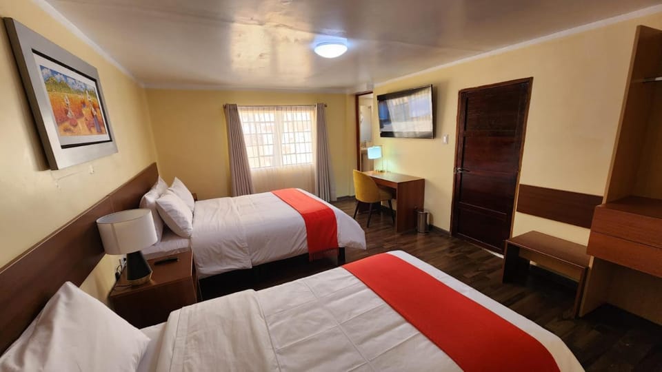 Bed, TV and multimedia, wardrobe