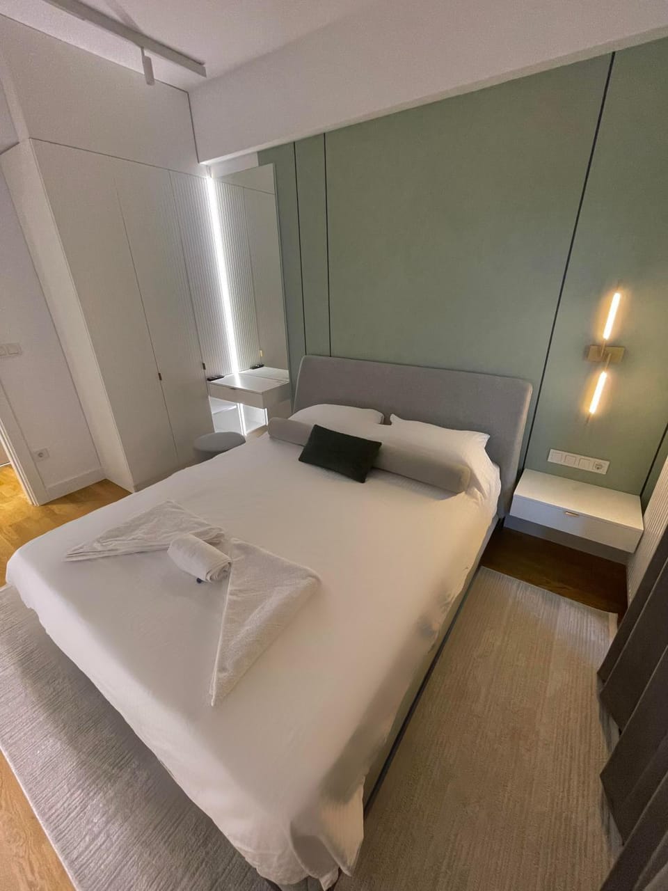 Bed, Bedroom, wardrobe