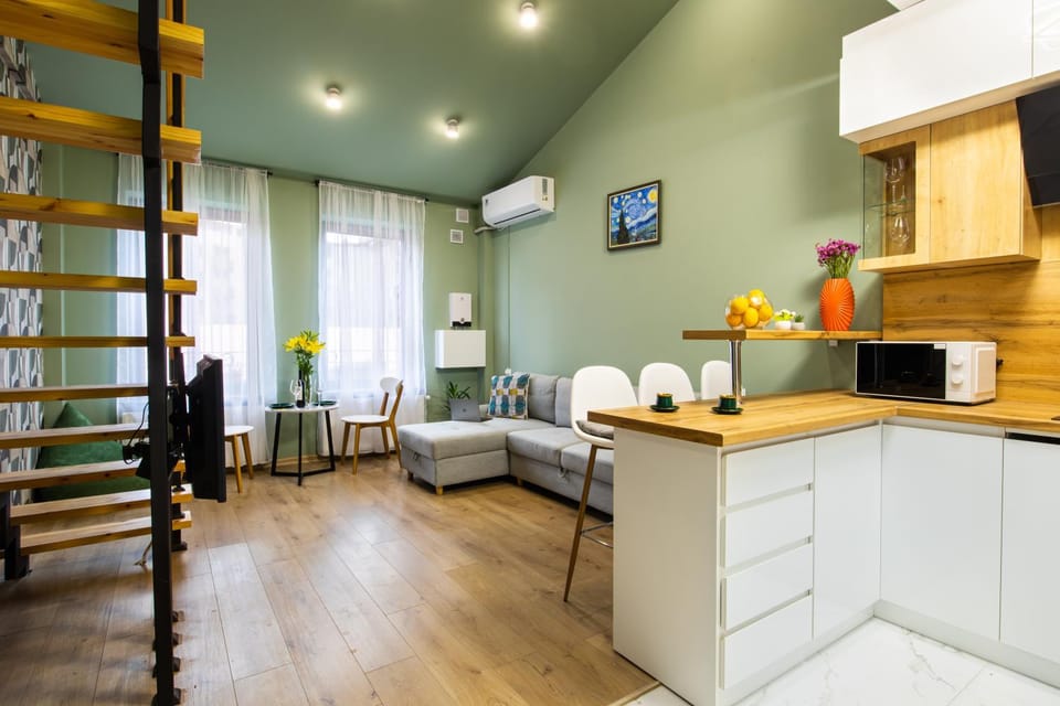 TV and multimedia, Kitchen or kitchenette, Living room, Dining area