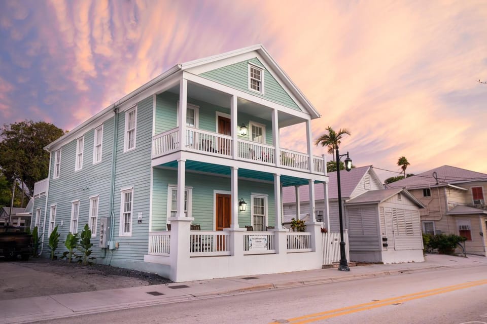 Alligator Reef Light Suite House in Key West
