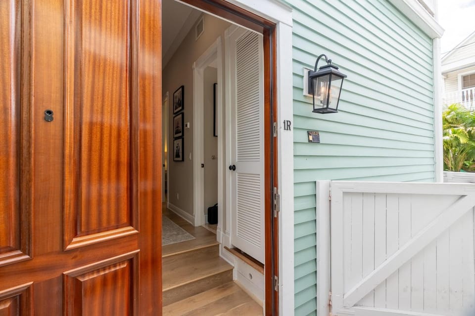 American Shoal Light Suite House in Key West