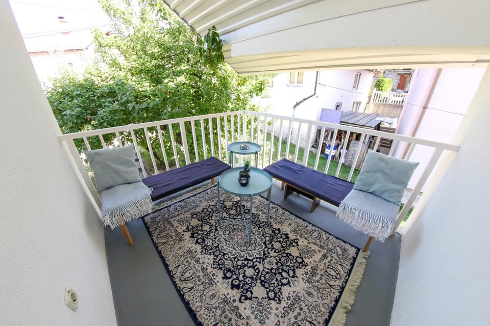 Day, View (from property/room), Balcony/Terrace, Seating area, Garden view