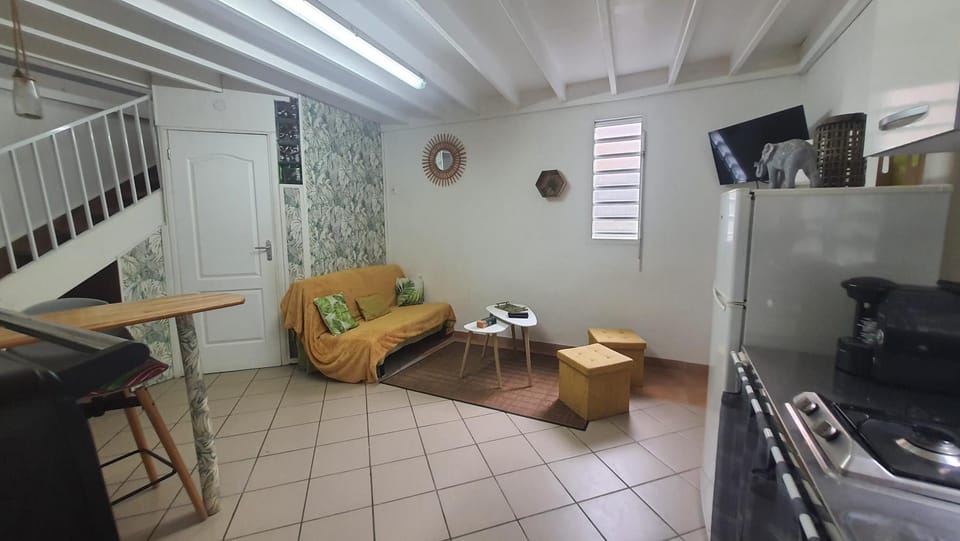 Duplex Tropical Jungle House in Le Gosier