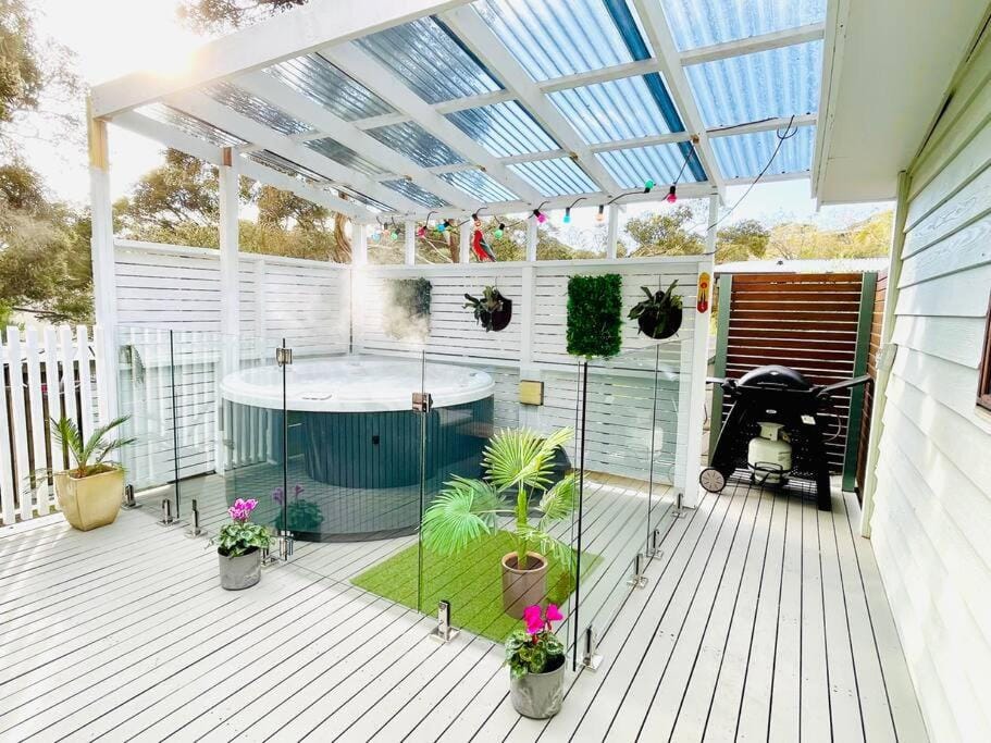 Tranquil Beach House great family peninsula escape House in Melbourne