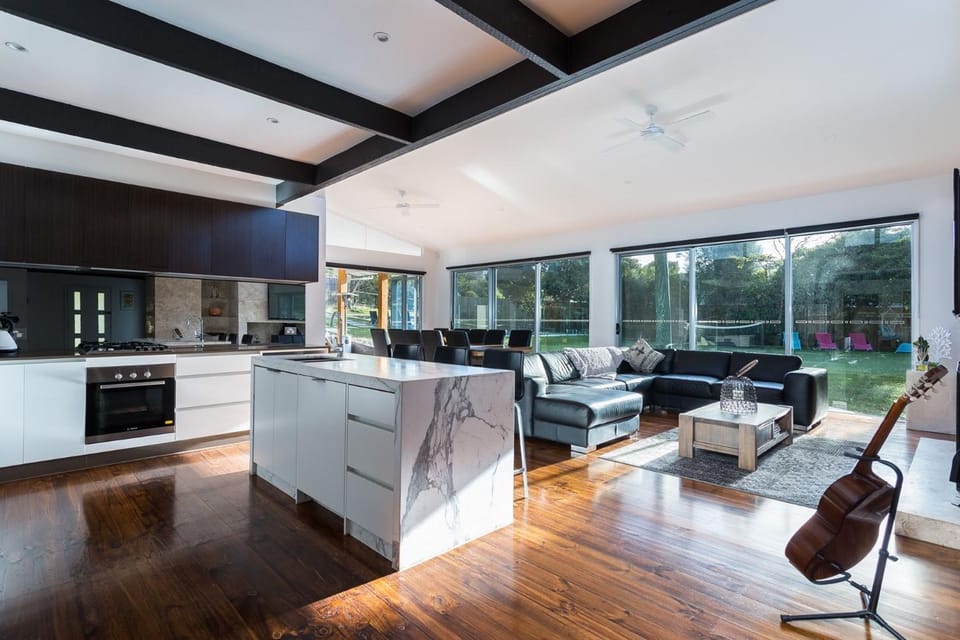 Sun Kissed in Sorrento House in Melbourne Road