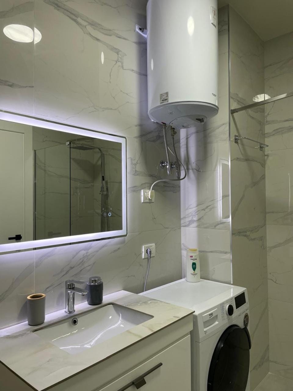 Shower, Bathroom, washing machine