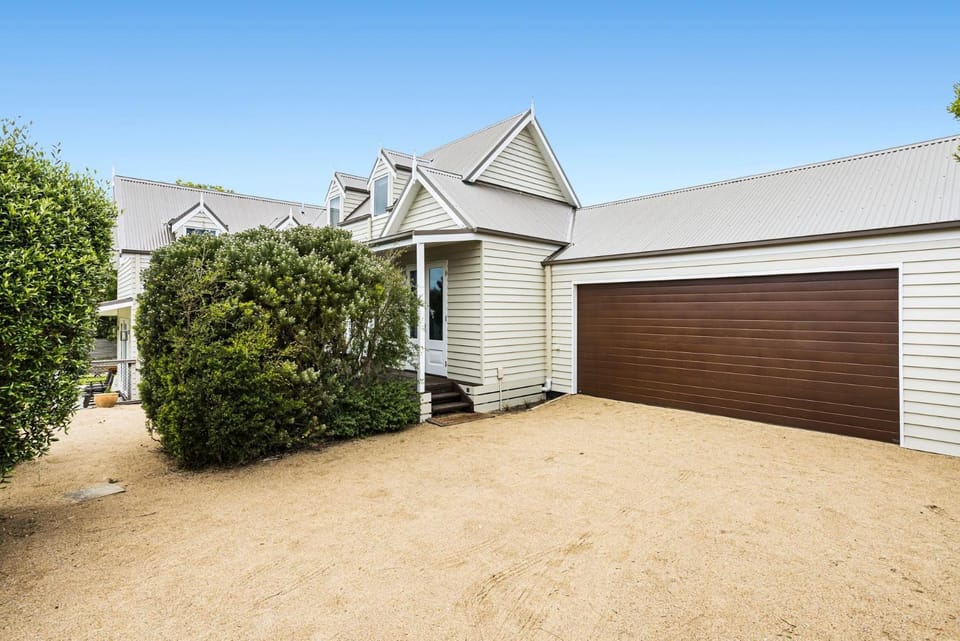 Whitehaven House in Melbourne Road