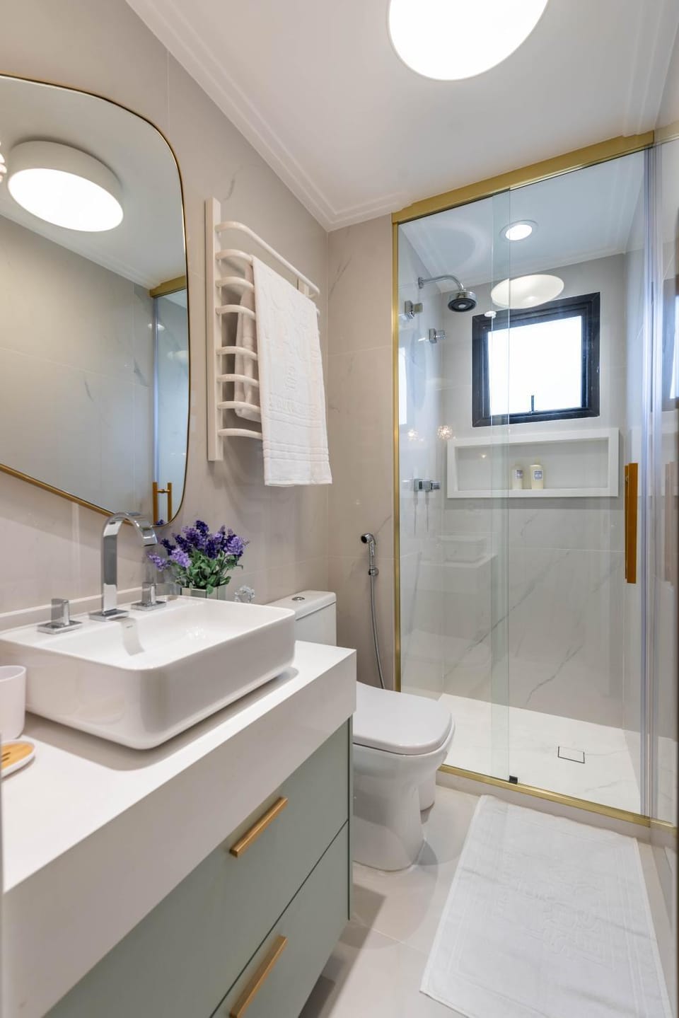 Shower, Bathroom, towels