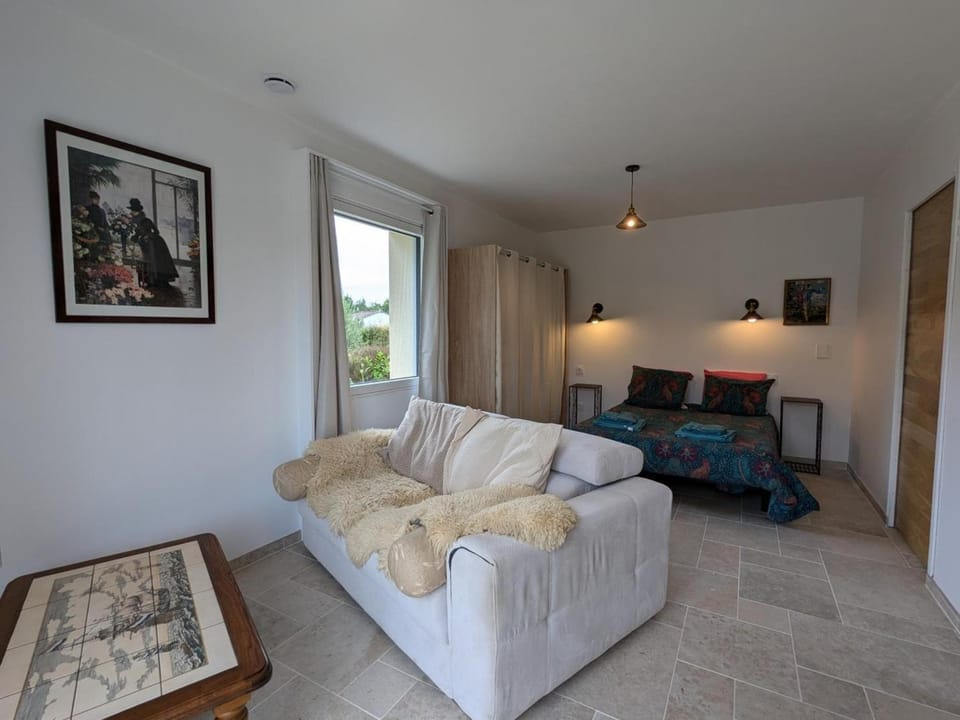Studio moderne avec terrasse, parking et WIFI - FR-1-653-262 Apartment in Nouvelle-Aquitaine