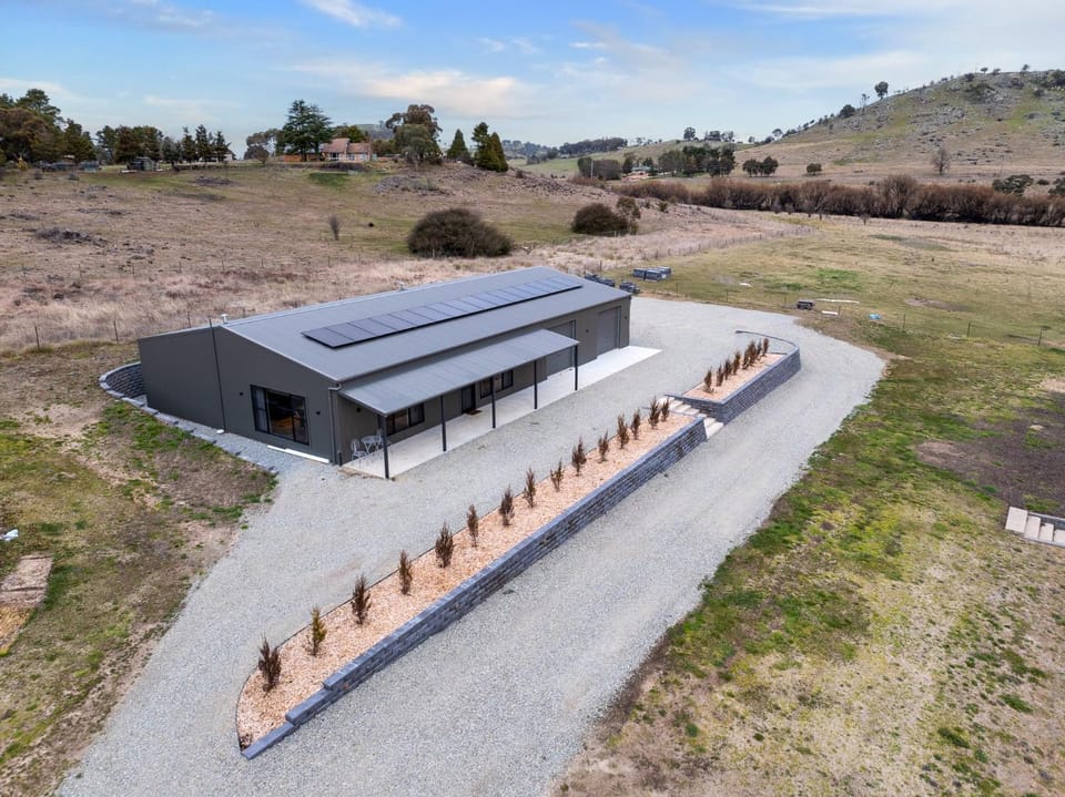 The Rossi Studio - A Blissful and Cosy Escape House in Orange