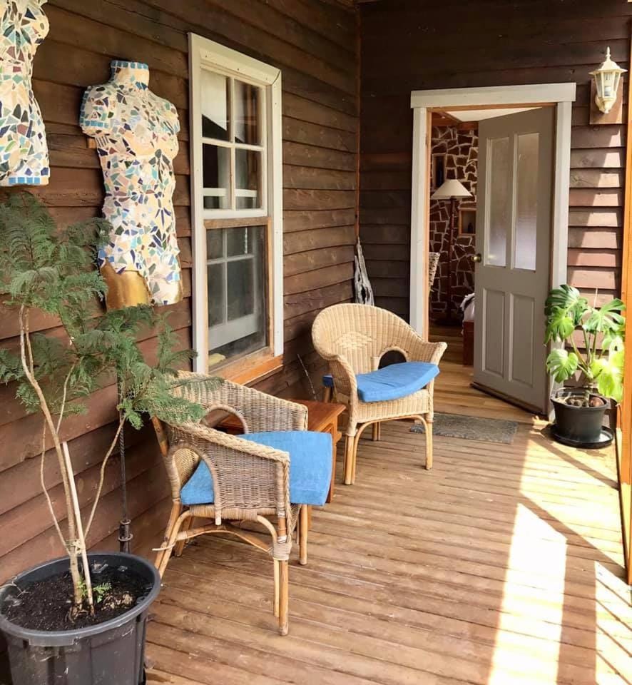 Patio, Day, Garden, View (from property/room), Balcony/Terrace, Living room, Seating area, Garden view