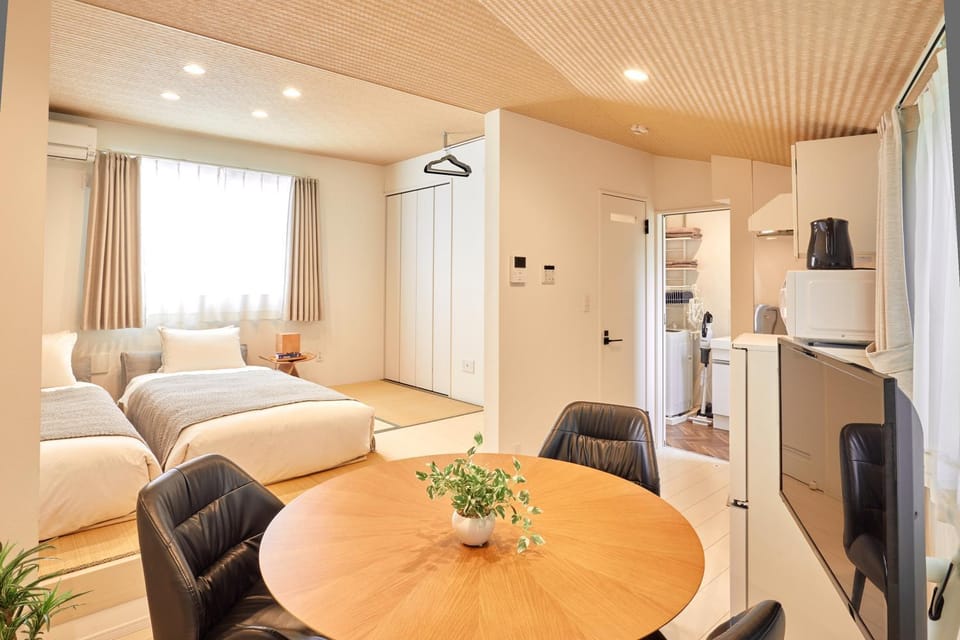 Home Suite Home Ikejiri - Shibuya 1 Stop! Sleek Confort with Washer and Dryer Apartment in Shibuya