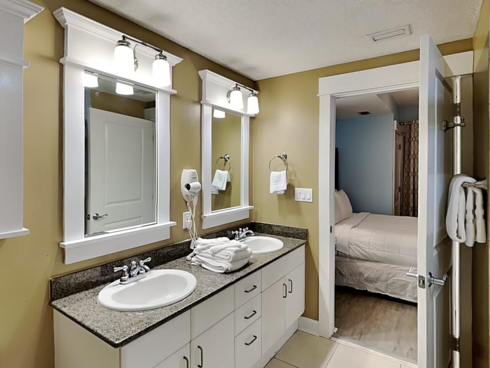 Bathroom, hair dryier, towels