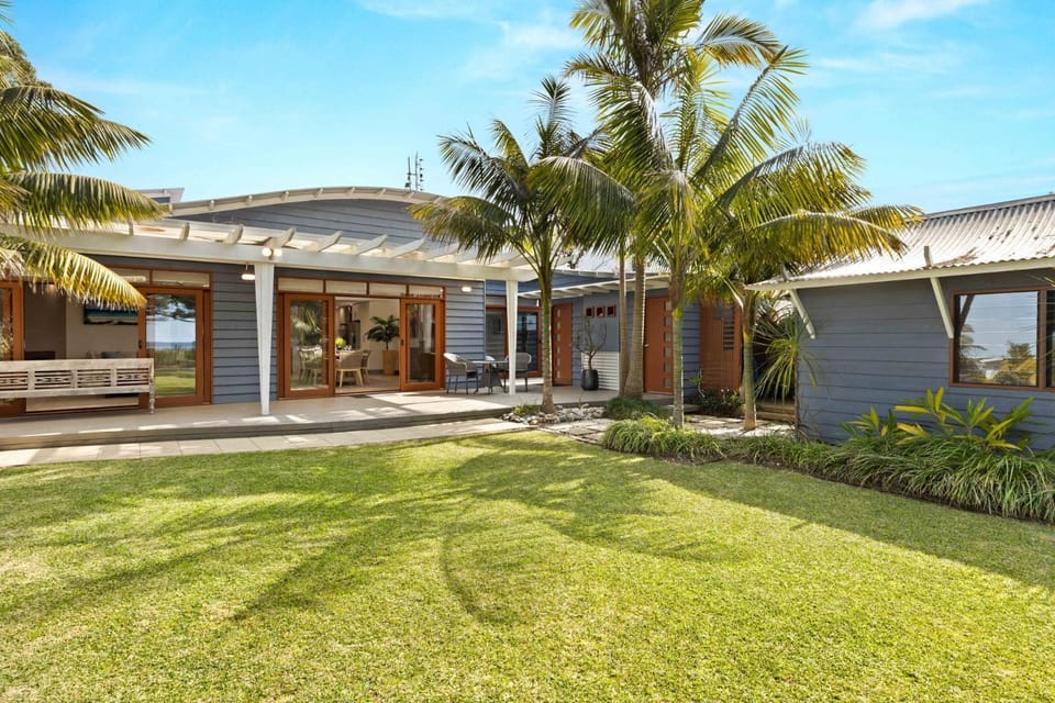 Bali Beach House by Experience Jervis Bay House in Vincentia