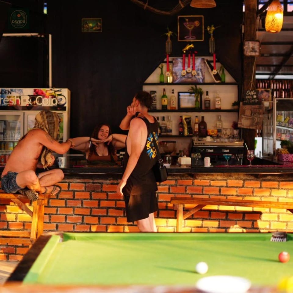 People, Lounge or bar